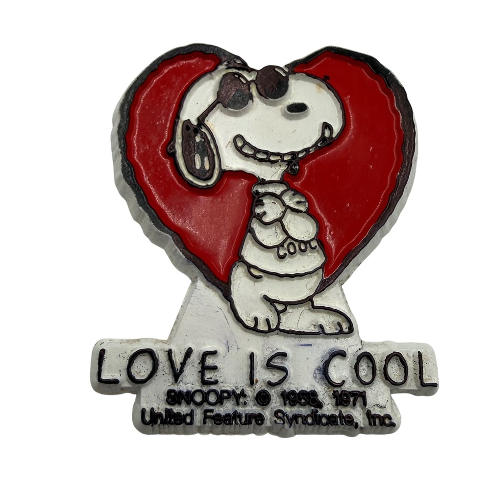 Vintage Snoopy Joe Cool Love Is Cool Heart Magnet 1958 1971 Peanuts Made in USA